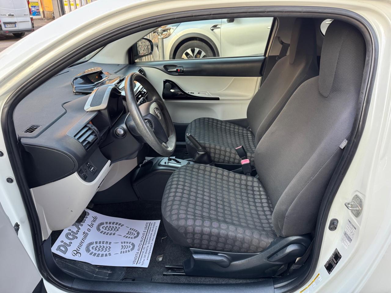 Toyota iQ 1.0 CVT Trend Automatica