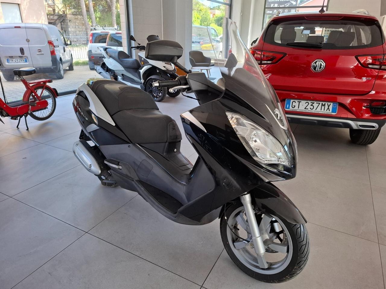 PRUGEOT SATELIS 300