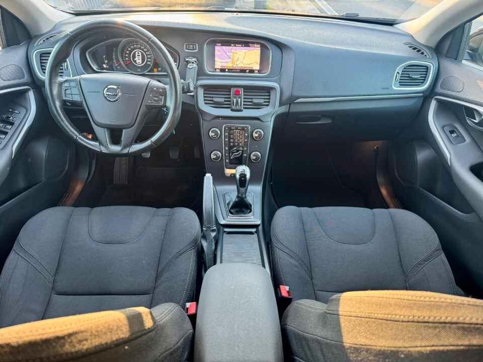 Volvo V40 2.0 D2 Inscription 120 CV