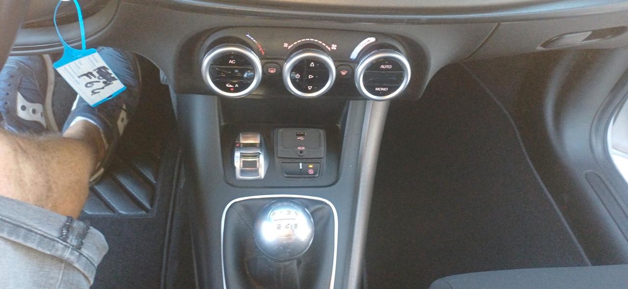Alfa Romeo Giulietta 1.6 JTDm-2 105 CV Exclusive