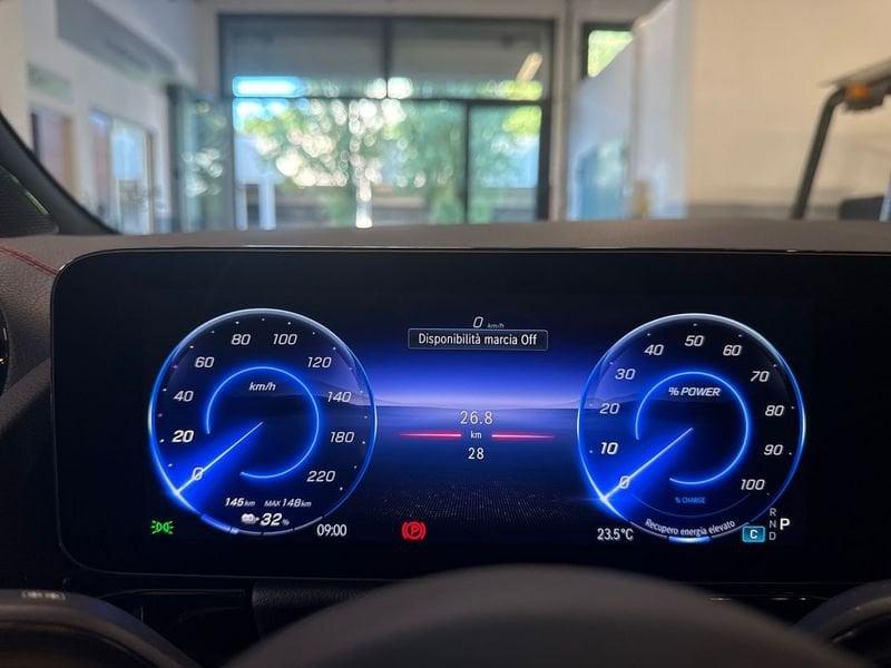 Mercedes-Benz EQA 300 AMG Line Advanced 4matic KM0