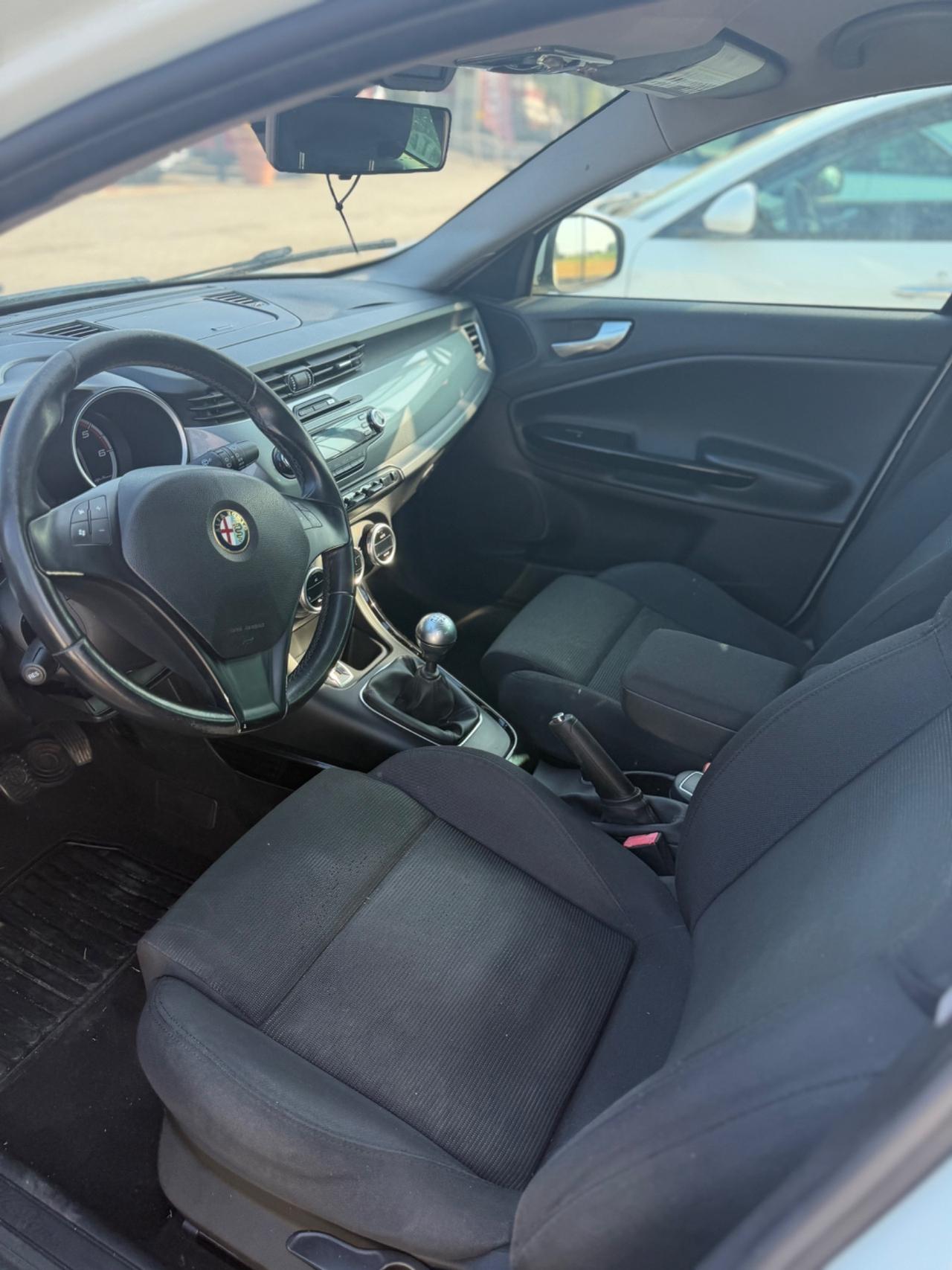 Alfa Romeo Giulietta 1.6 JTDm-2 105 CV Exclusive