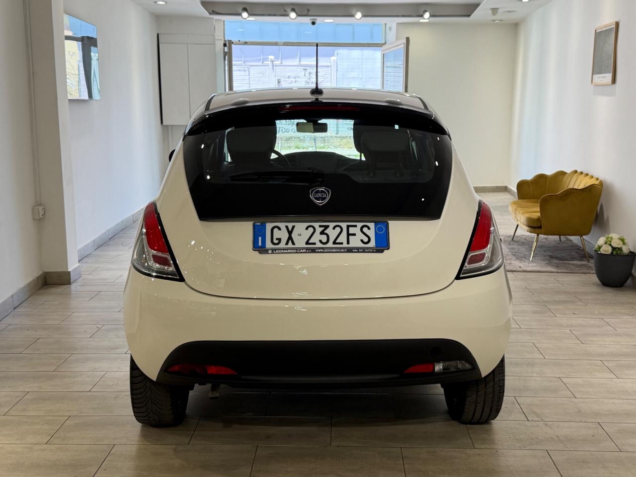 Lancia Ypsilon 1.0 Benzina /hybr 70cv My24