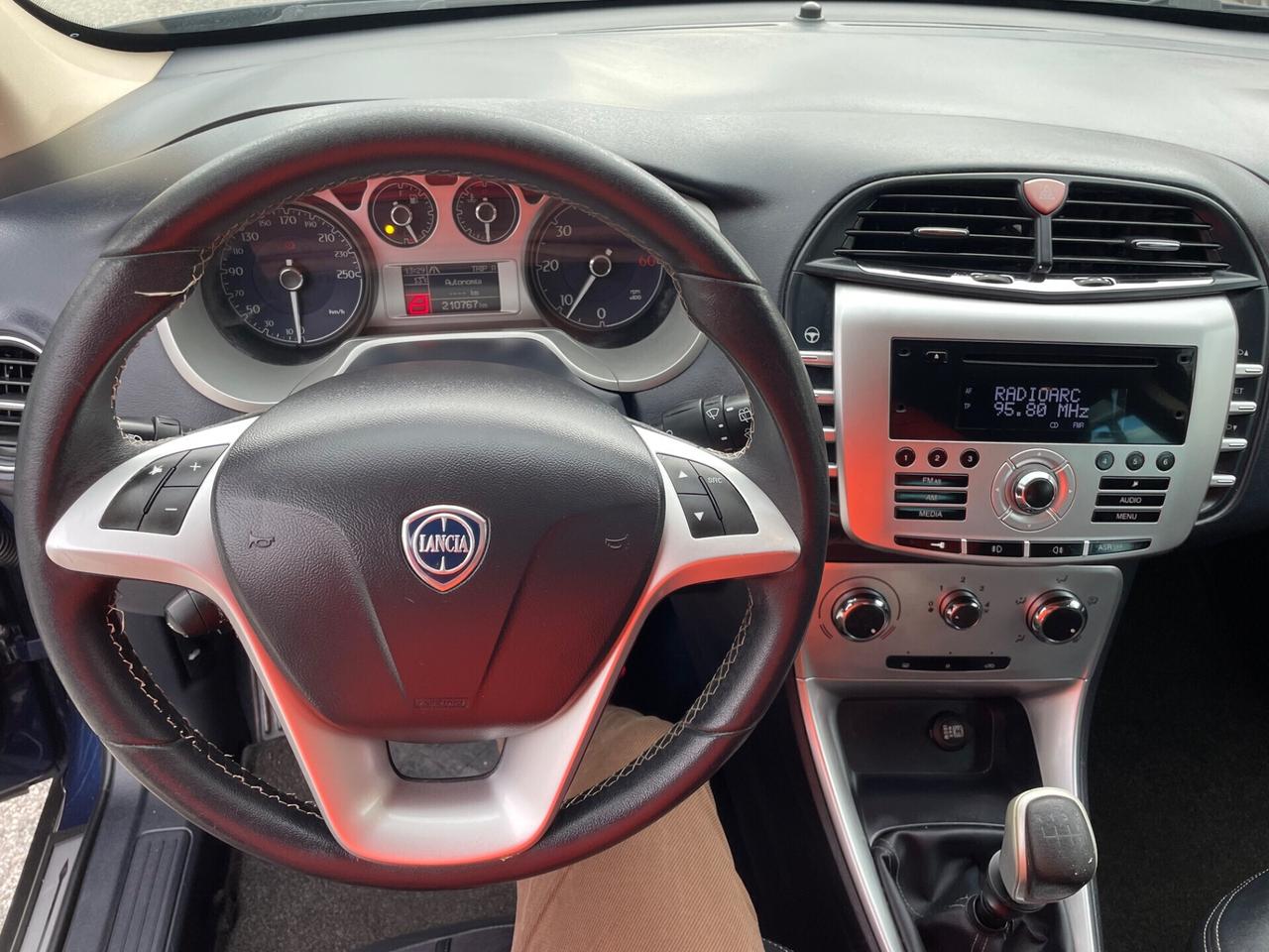 Lancia Delta 1.6 MJT DPF Silver