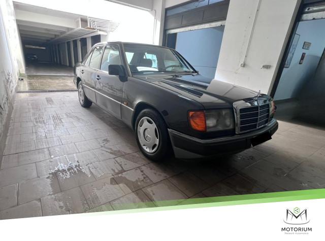 Mercedes-Benz E 200 Classe E 200
