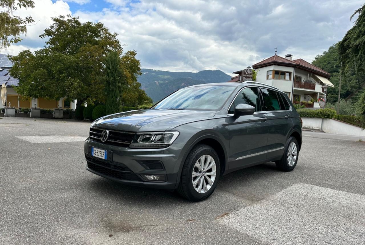 Volkswagen Tiguan 2.0 TDI SCR DSG 4MOTION Sport BMT