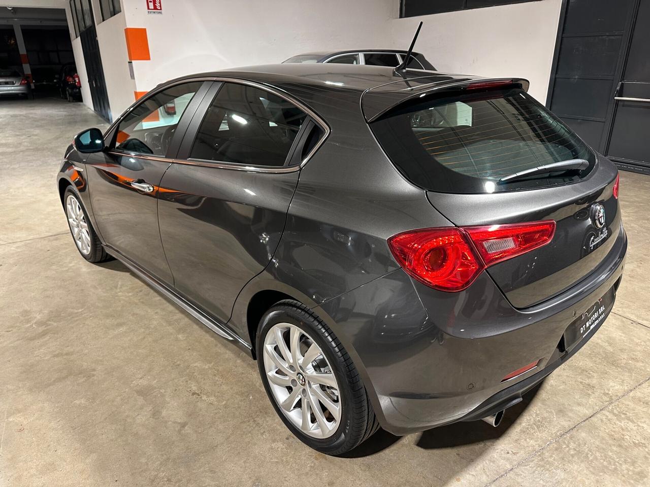 Alfa Romeo Giulietta 1.4 Turbo Distinctive - COME NUOVA!! UNI PROP.