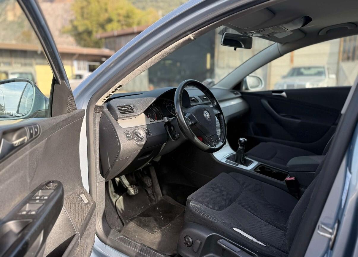 Volkswagen Passat 2.0 TDI 110CV DPF Comfortline