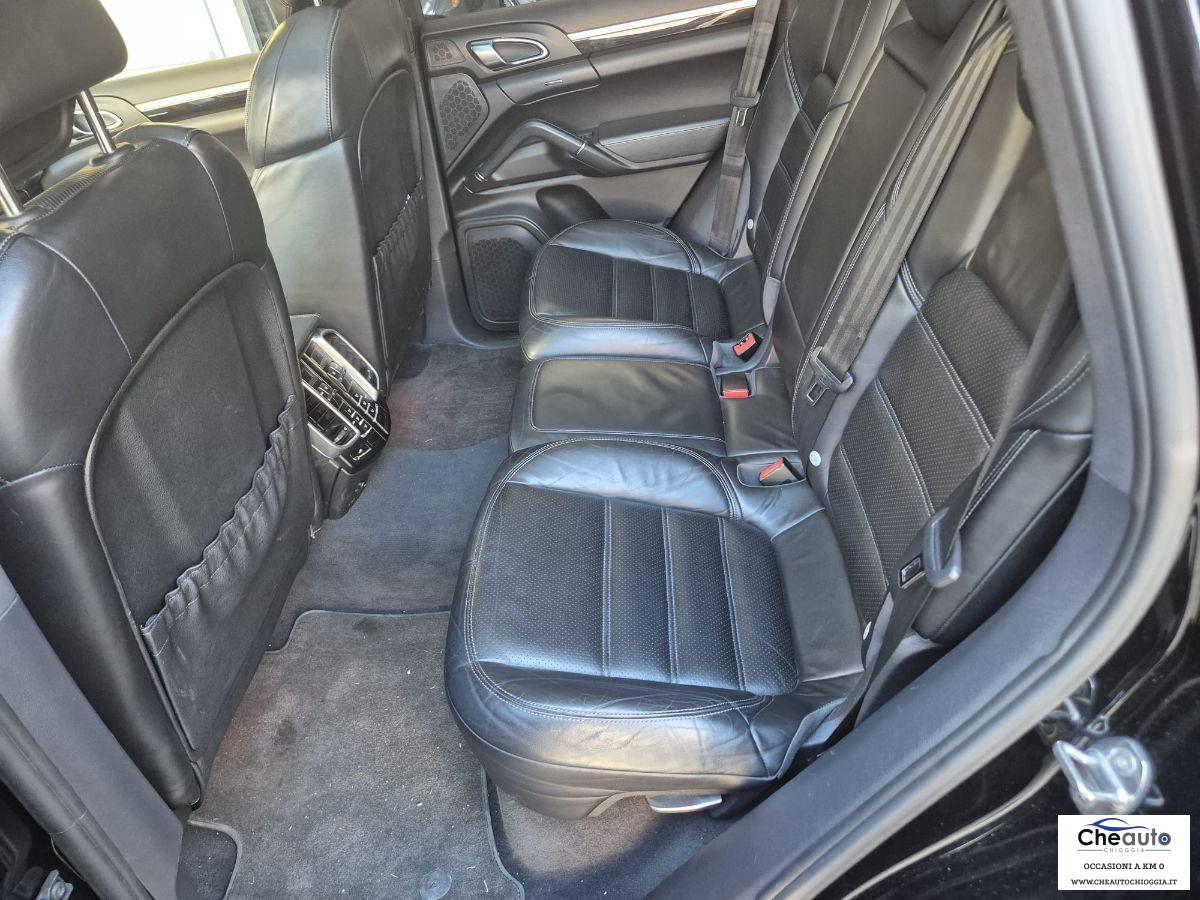 PORSCHE - Cayenne - 3.0 Diesel