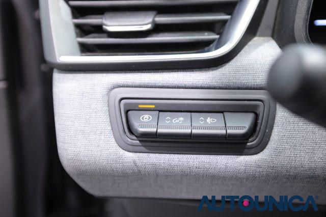 RENAULT Clio SCE 65 CV 5 PORTE EVOLUTION FARI LED NEOPATENTATI