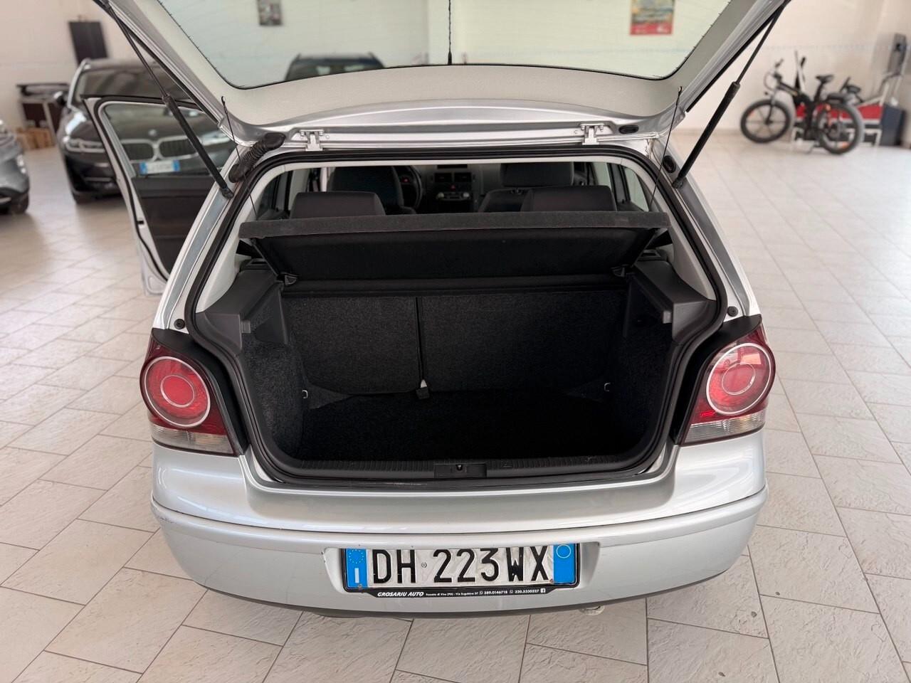 Volkswagen Polo 1.2/60CV 5p. Trendline