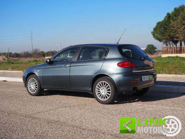 ALFA ROMEO 147 1.6i 16V T.S. (105 CV) cat 5p. Dist.