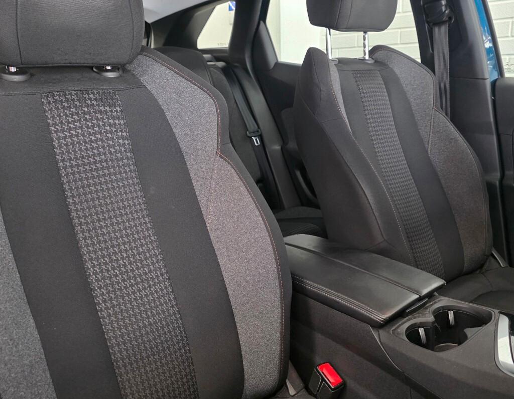 Peugeot 3008 BlueHDi 130 S&S Active Pack