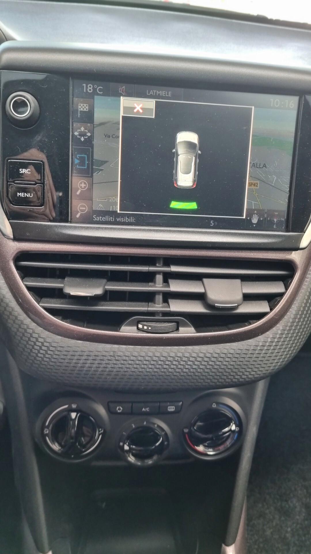 Peugeot 2008 1.2 KM 31.600 UNICO PROPRIETARIO,DISTRIBUZIONE FATTA