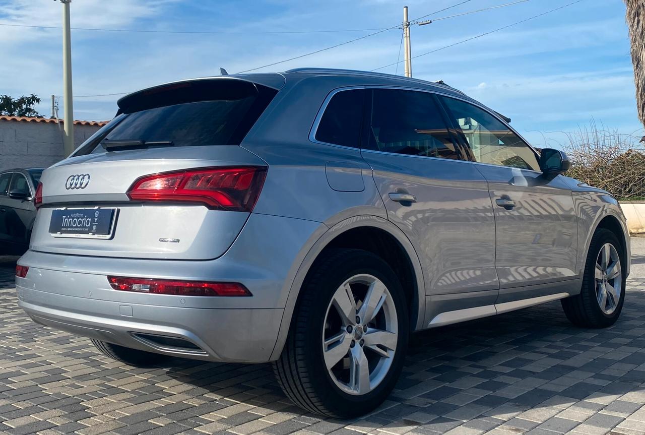 Audi Q5 Design 2.0 TDI 190CV s-tronic quattro 40