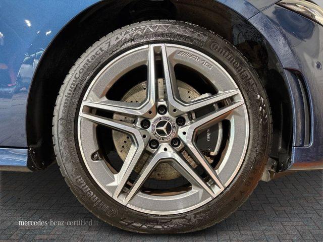 MERCEDES-BENZ A 250 e hybrid EQ Premium