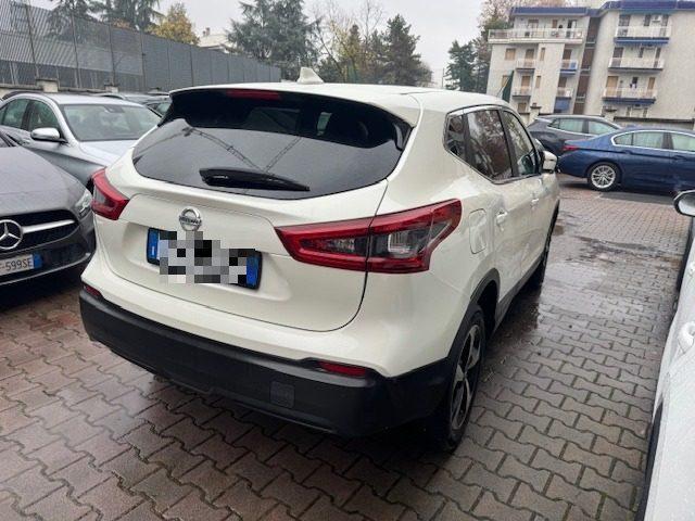 NISSAN Qashqai 1.6 dCi 2WD XTronic Tekna