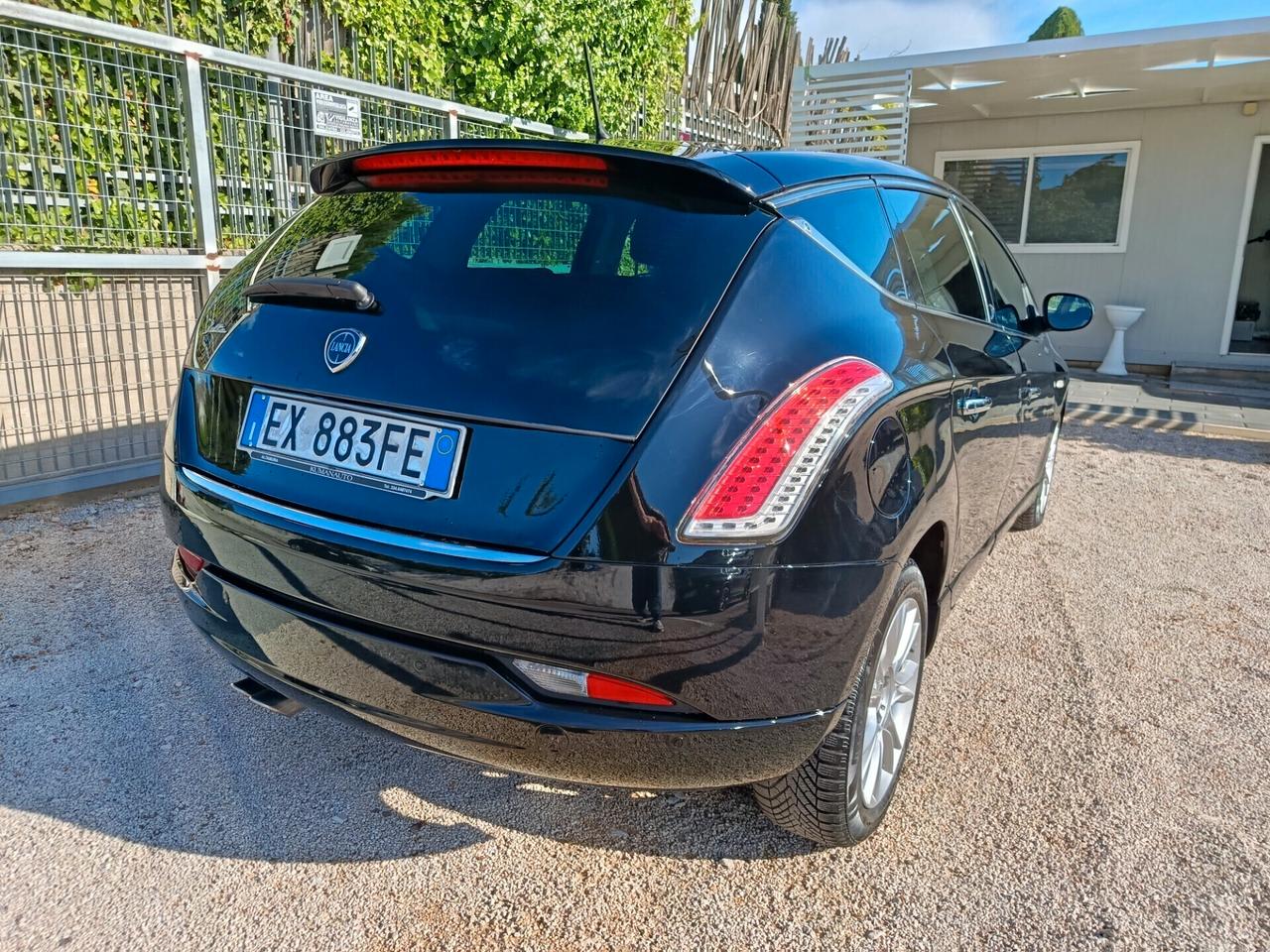 Lancia Delta 1.6 MJT DPF Gold