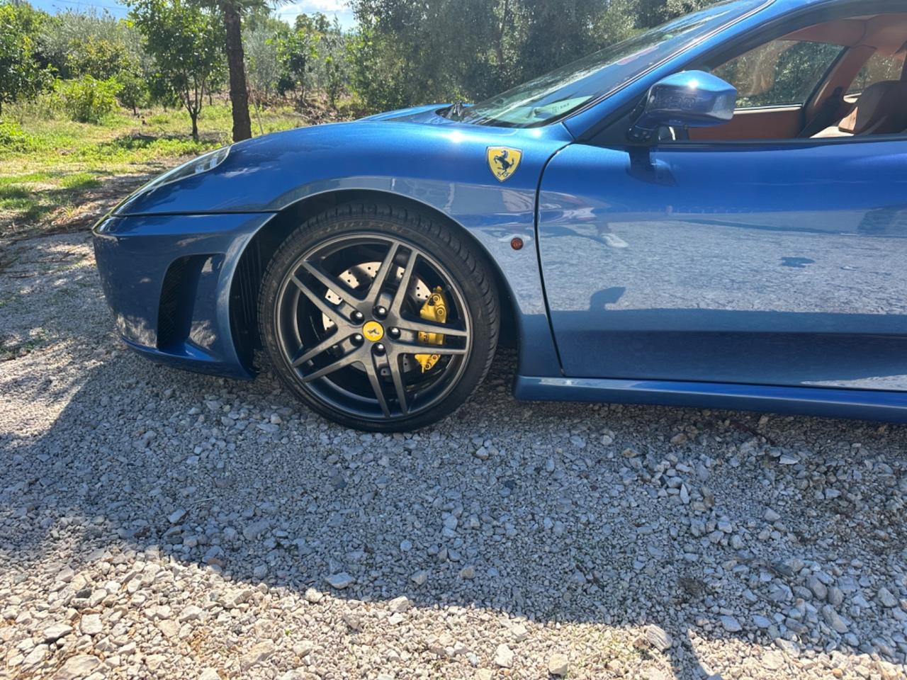 Ferrari f 430 Blue mirabeau book prima vernice