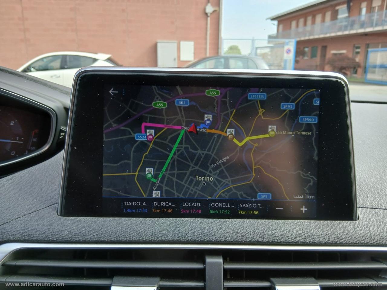 PEUGEOT 3008 BlueHDi 130 S&S EAT8 Business