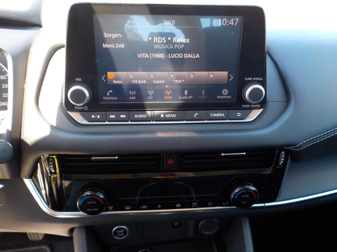 Nissan Qashqai MHEV 140 CV Business