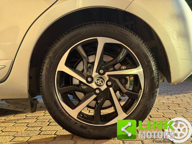 TOYOTA Yaris 1.5 Hybrid 5 porte Style
