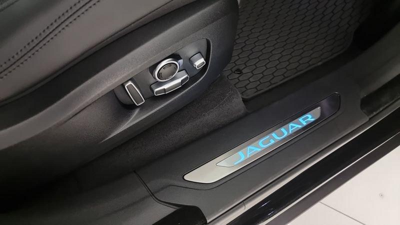 Jaguar F-Pace 2.0 D 163 CV AWD aut. SE