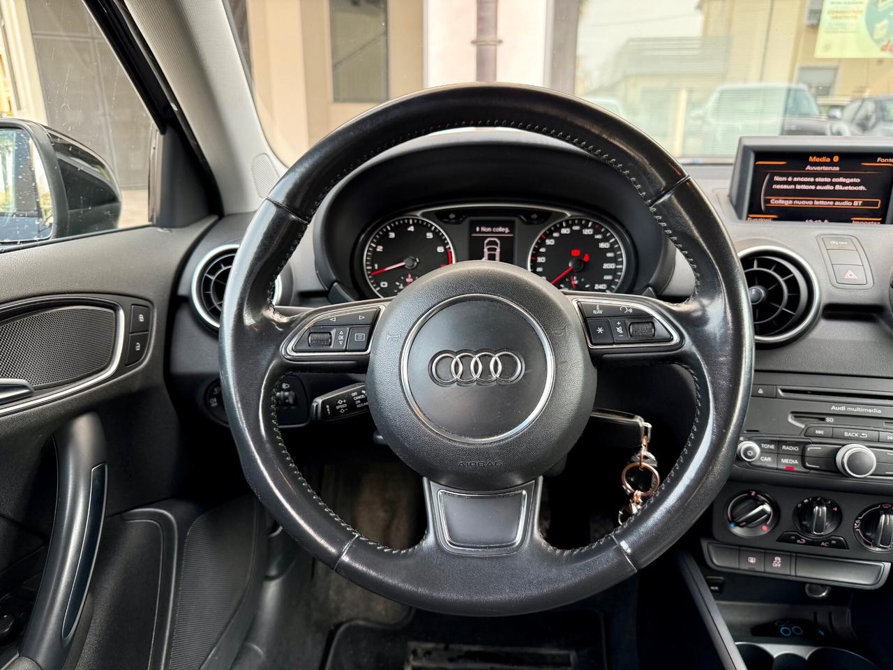 Audi A1 Sportback 1.2 tfsi 86cv ADATTA A NEO PATENTATI