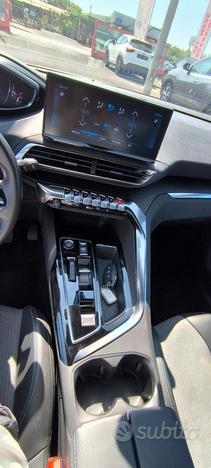 Peugeot 3008 BlueHDi 130 S&S EAT8 ALLURE 360 NAVI