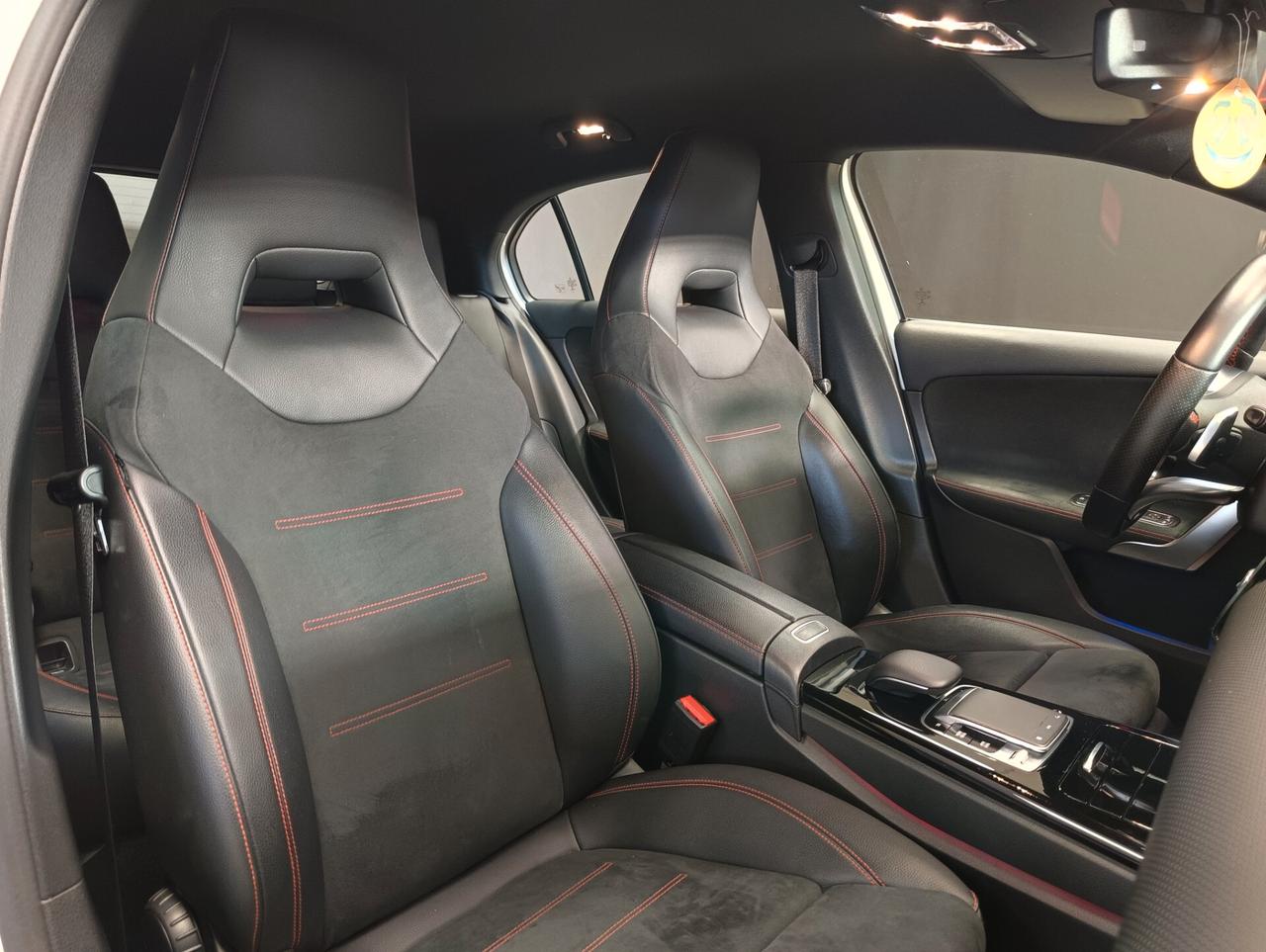 Mercedes-benz A 180 A 180 d Automatic Premium
