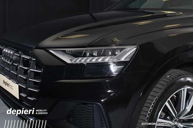 Audi Q8 50 TDI quattro tiptronic Sport -MHEV