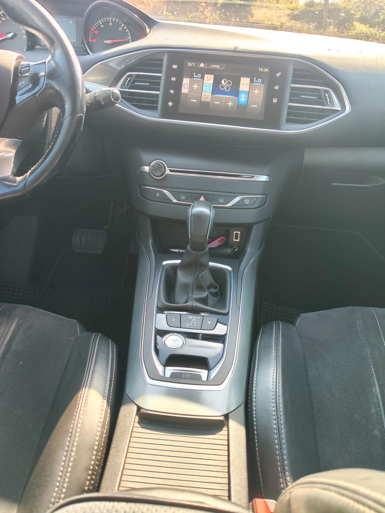 Peugeot 308 BlueHDi 120 S&S EAT6 SW Allure