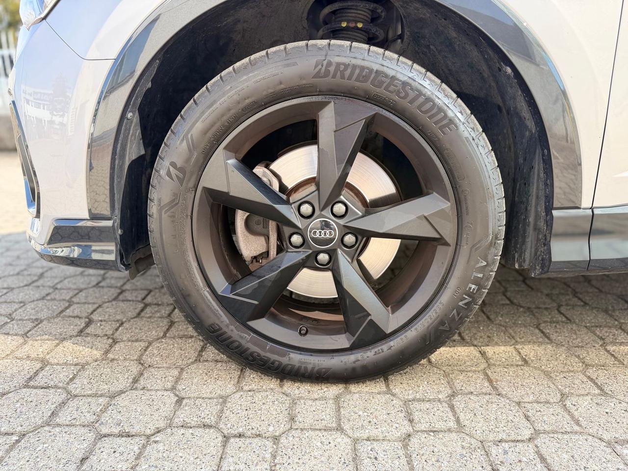 Audi Q3 Business Plus #50792