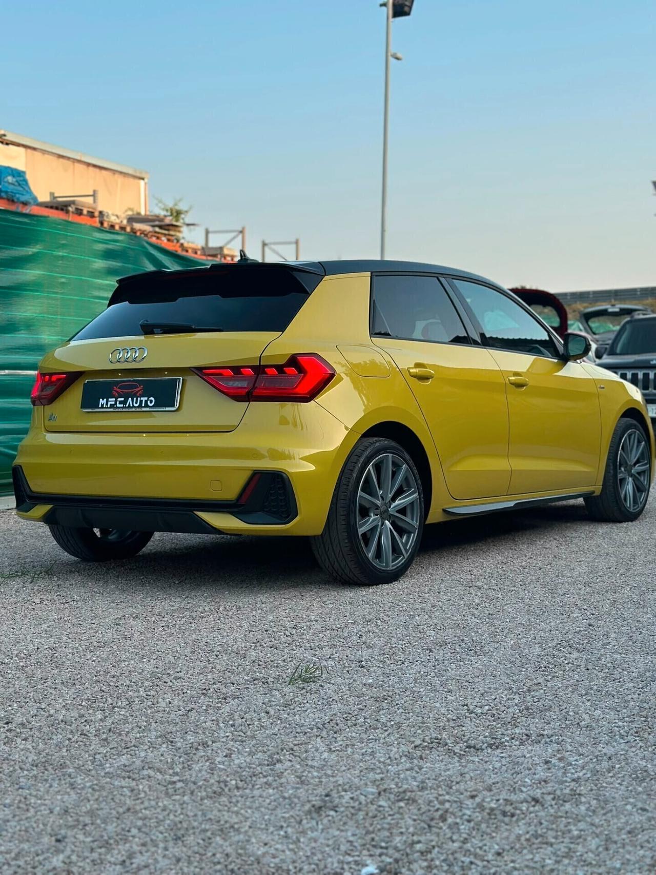 Audi A1 2023 SPB S-line Identity Black GARANZIA AUDI