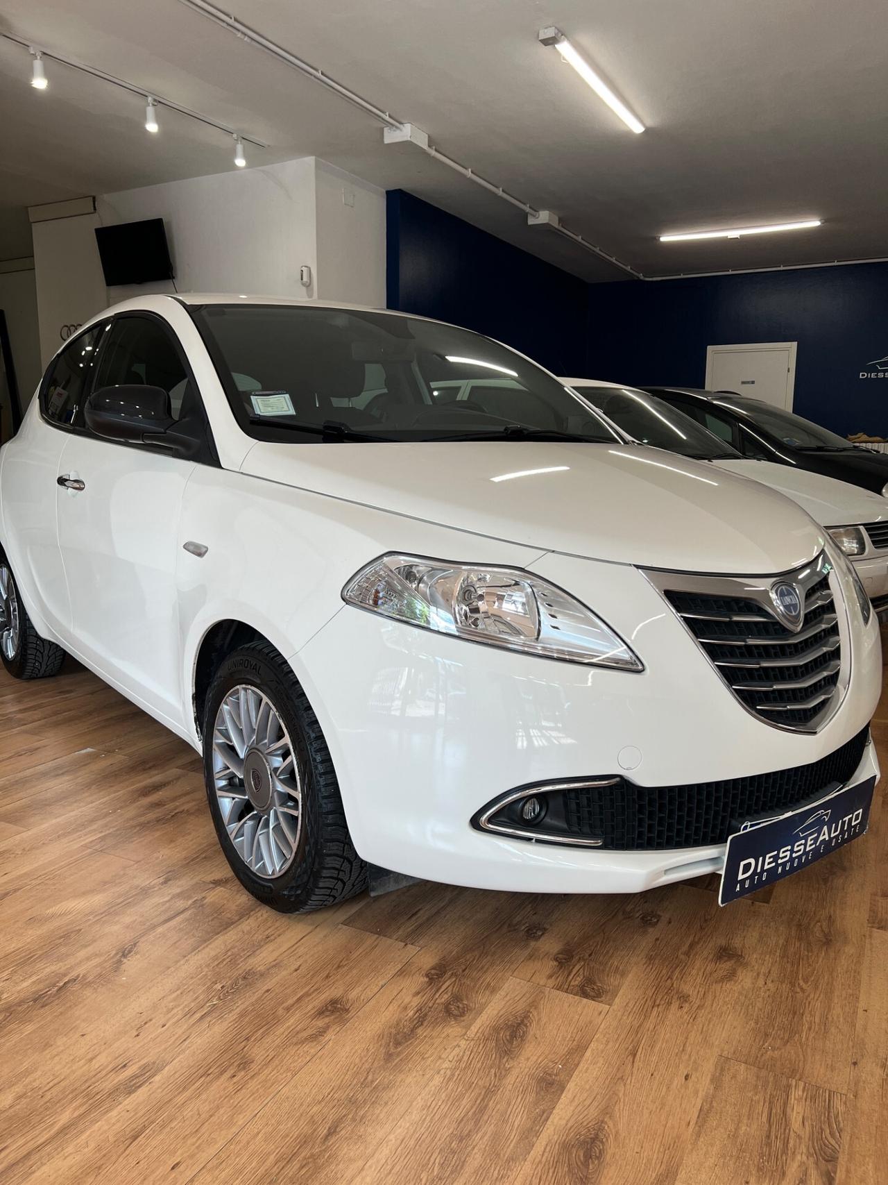 Lancia Ypsilon 1.3 MJT 95 CV Platinum