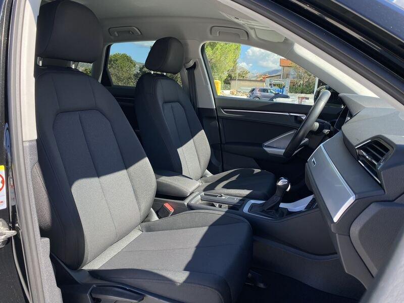 Audi Q3 Business Advanced 2.0 TDI 150CV S-Tronic 35