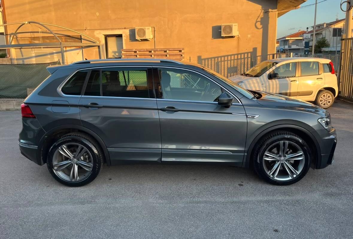 Volkswagen Tiguan 2.0 tdi Advanced R-Line Exterior Pack 4motion 150cv dsg