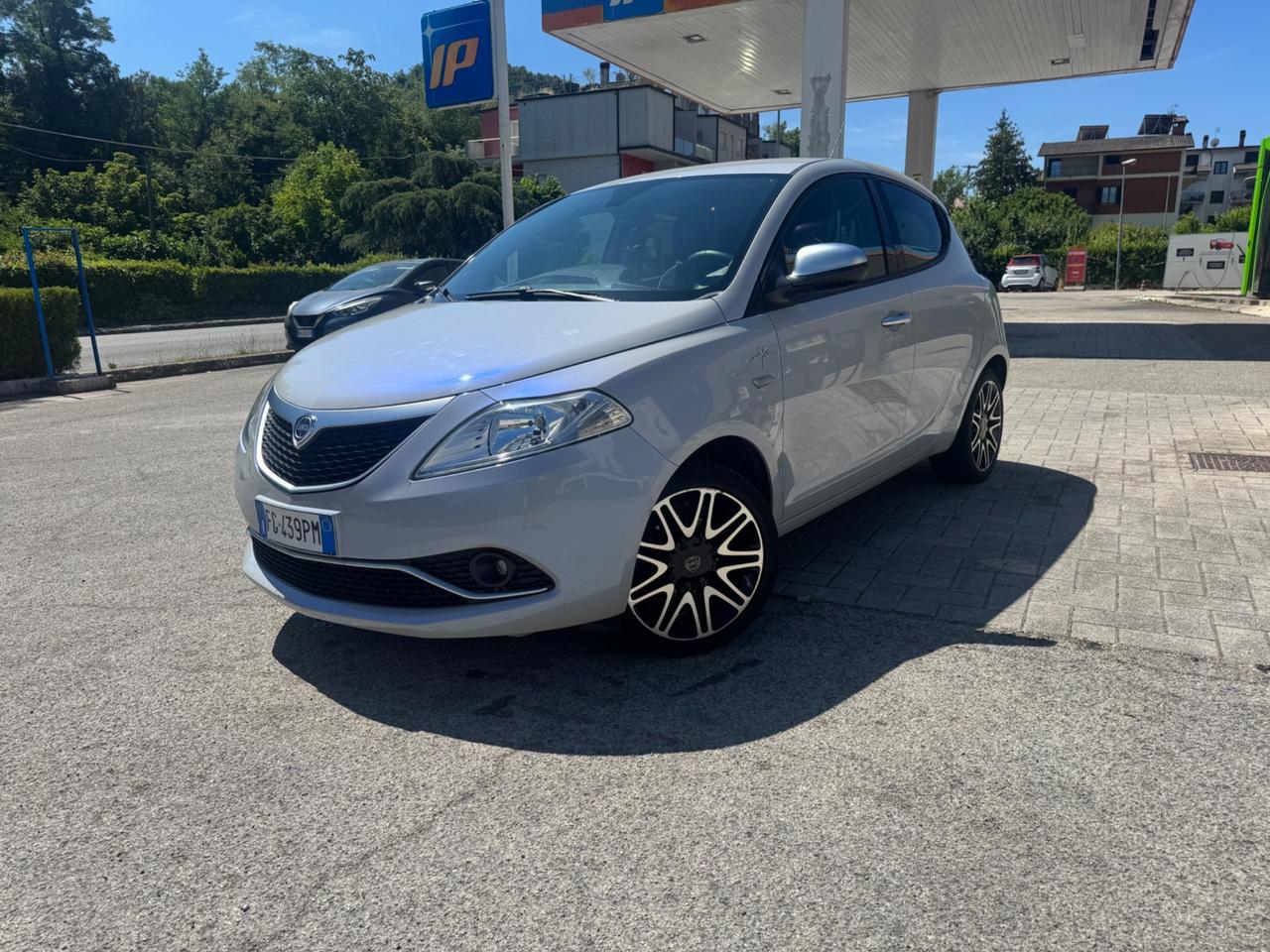 Lancia Ypsilon 1.2 69 CV MYA S&S Platinum
