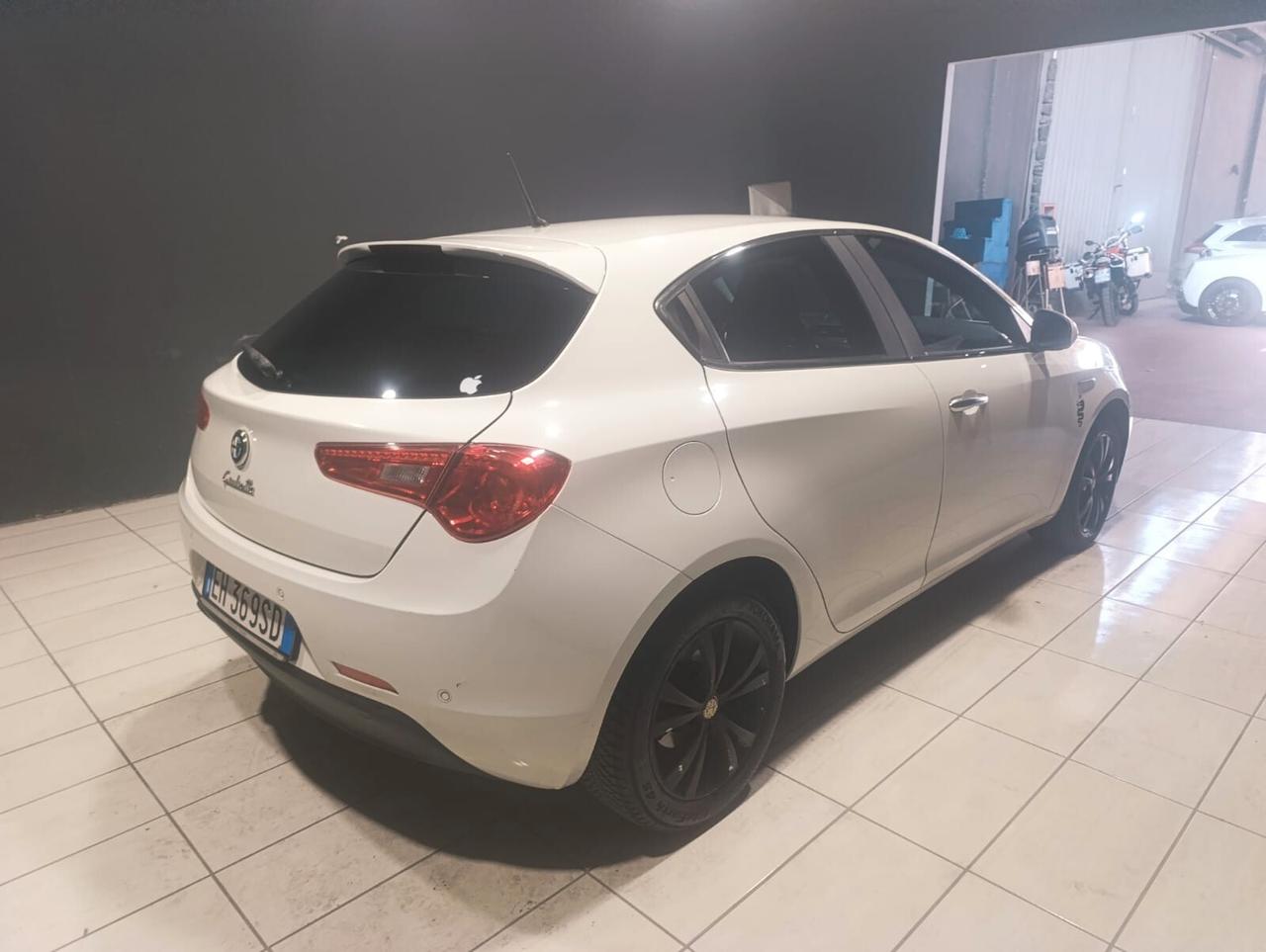 Alfa Romeo Giulietta del 2011 1400 benzina 120 cv