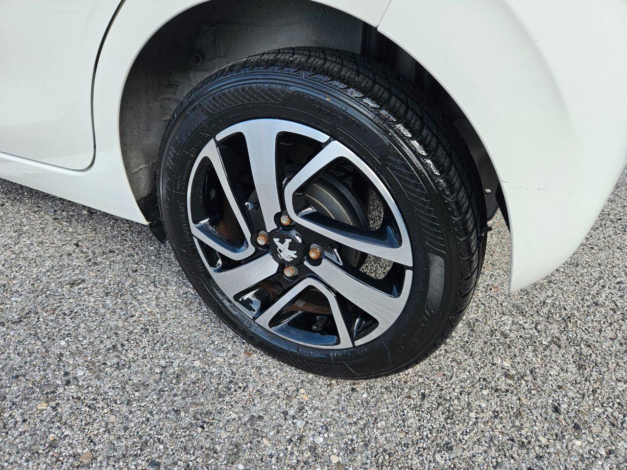 Peugeot 108 5 Porte 108 5p 1.0 vti Allure E6