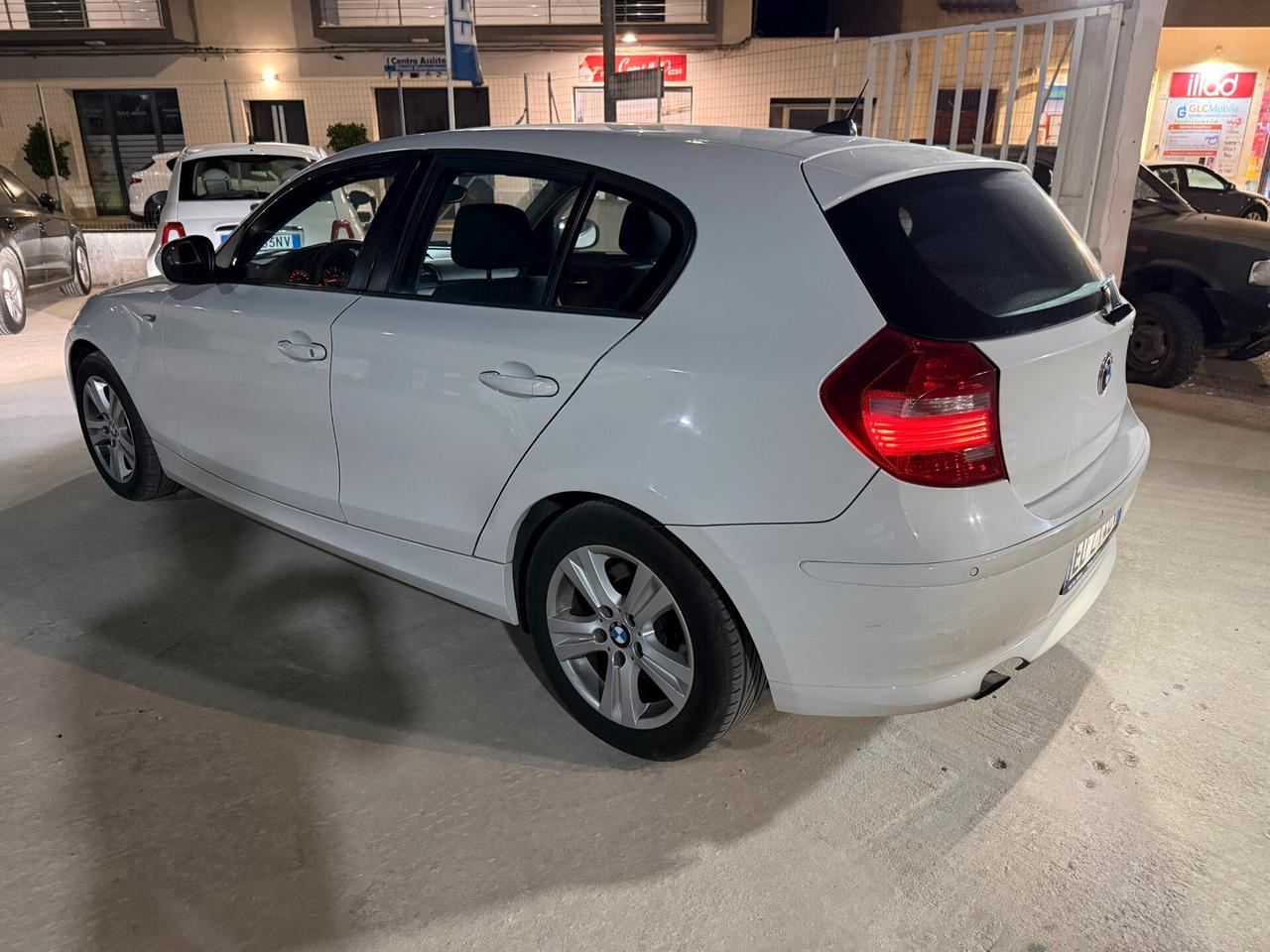 BMW 118D 143CV FUTURA - 2010
