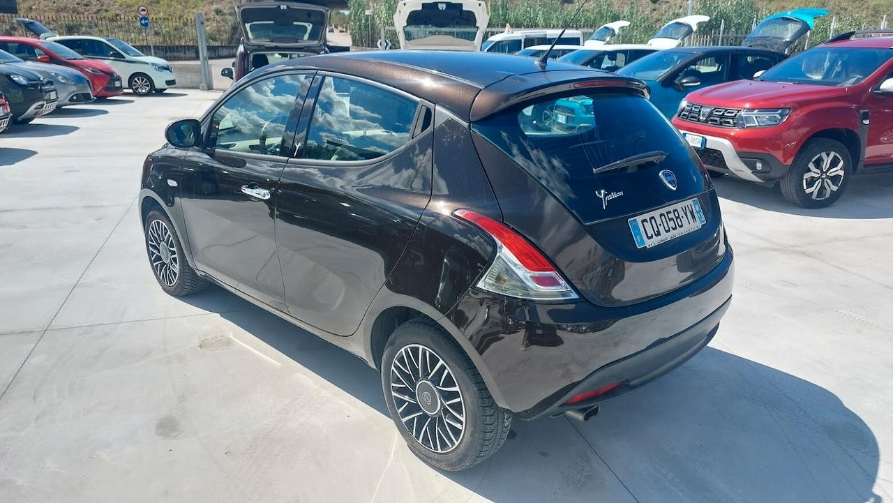 Lancia Ypsilon 1.2 69 CV 5 porte 2013