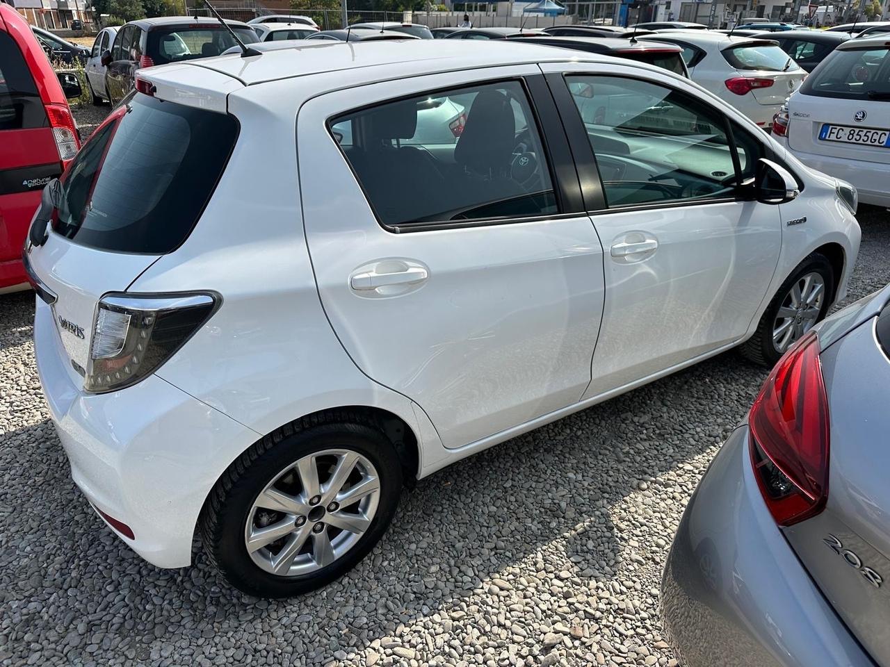 Toyota Yaris Toyota Hybrid 1.5 NEOPATENTATI