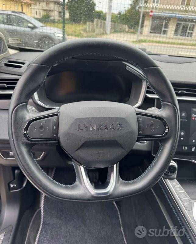 Lynk & Co 01 01 1.5 td phev auto