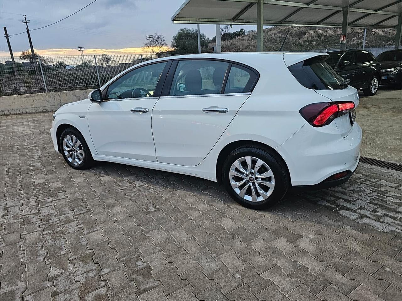 FIAT TIPO 1.6 MJT 120CV LOUNGE AUTOMATICA 06/2019