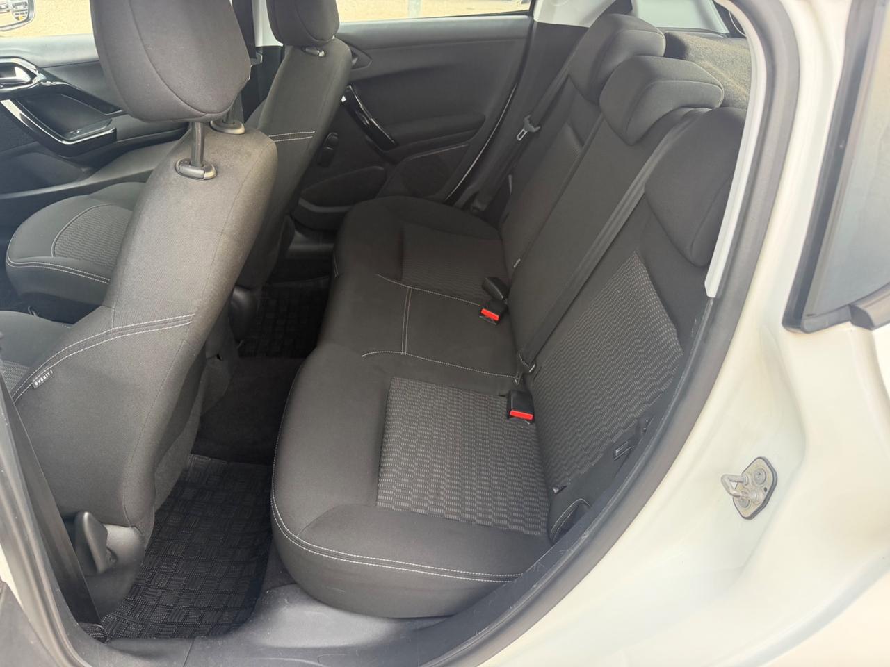 Peugeot 208 1.6 diesel 75 cv 2017