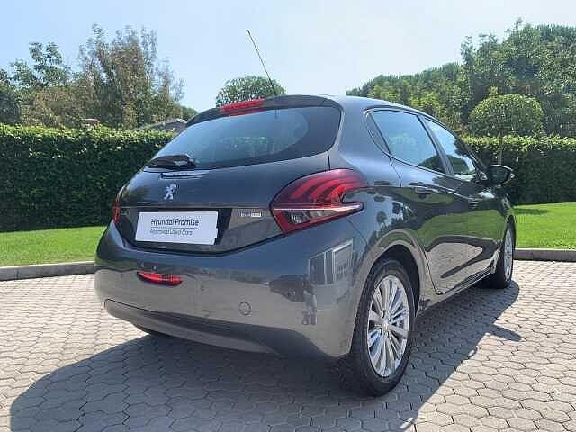Peugeot 208 PureTech 82 5 porte Allure