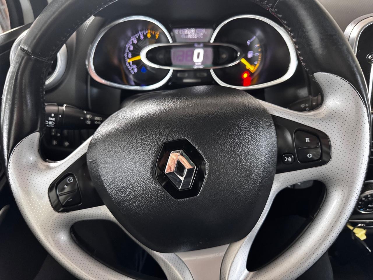 Renault Clio TCe 12V 90 CV neopatentati