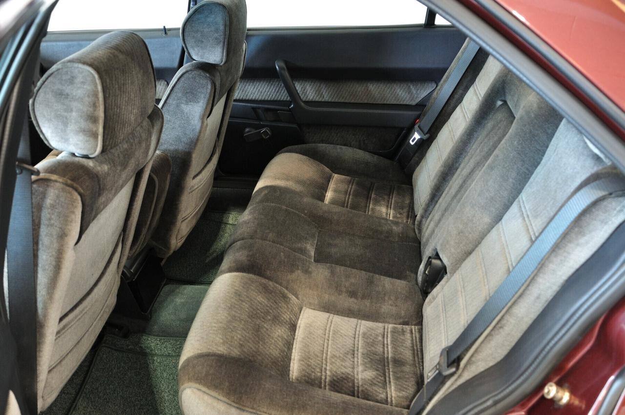 Alfa Romeo 164 2.0i Twin Spark CRS
