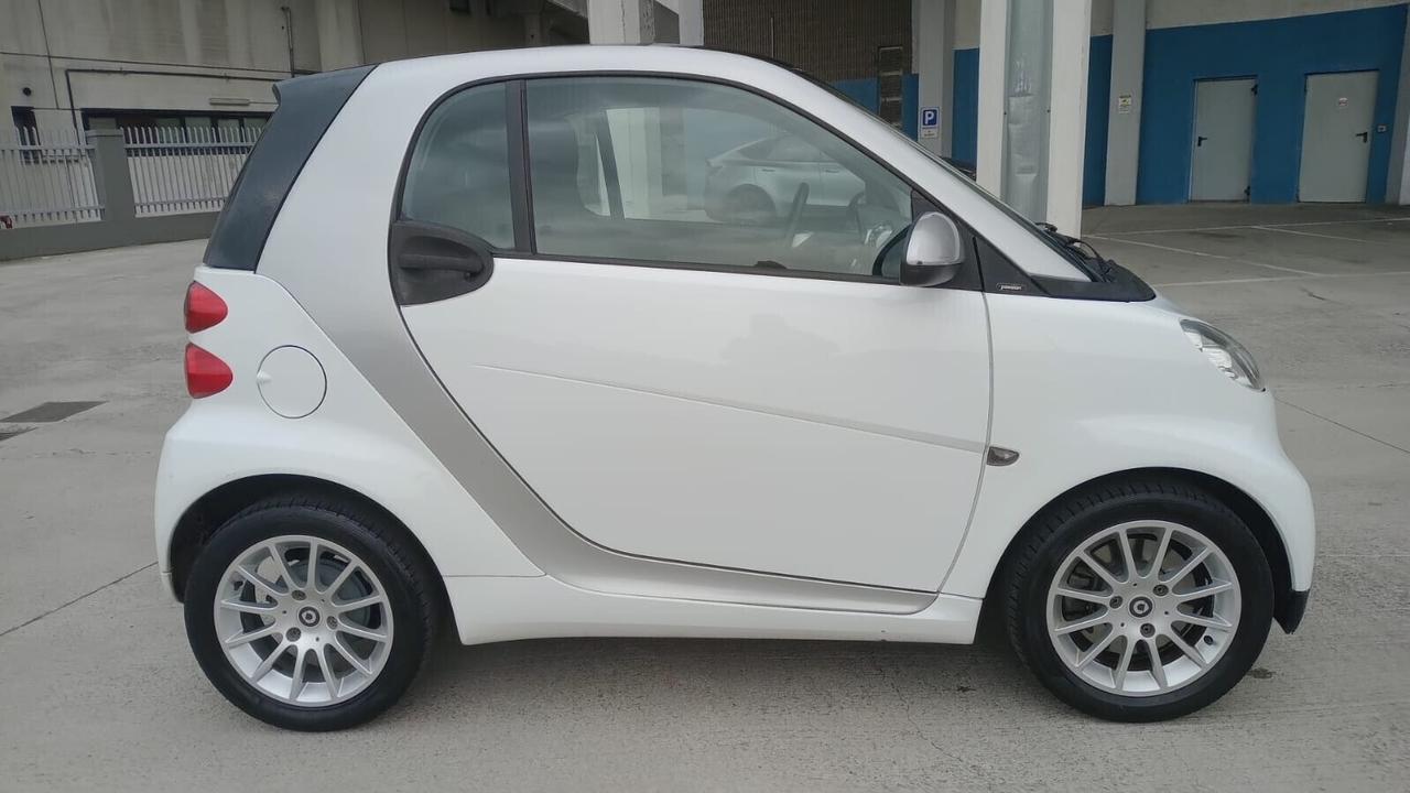 Smart ForTwo 800 40 kW coupé passion cdi 2012